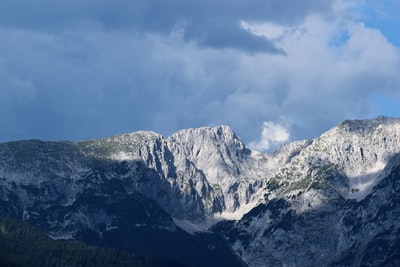 云岩山